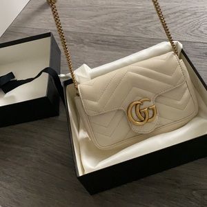 Gucci GG Marmont matelassé leather super mini bag